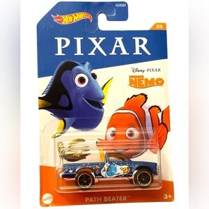 NWT Hot Wheels Disney Pixar Finding Nemo Path Beater